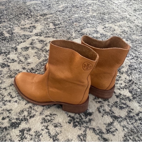 TB boots - Picture 1 of 5